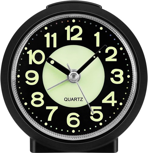 Silent non ticking analogue - non,
